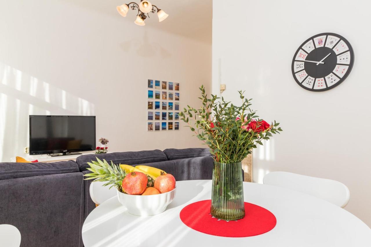 PUY Apartman Lussi מראה חיצוני תמונה