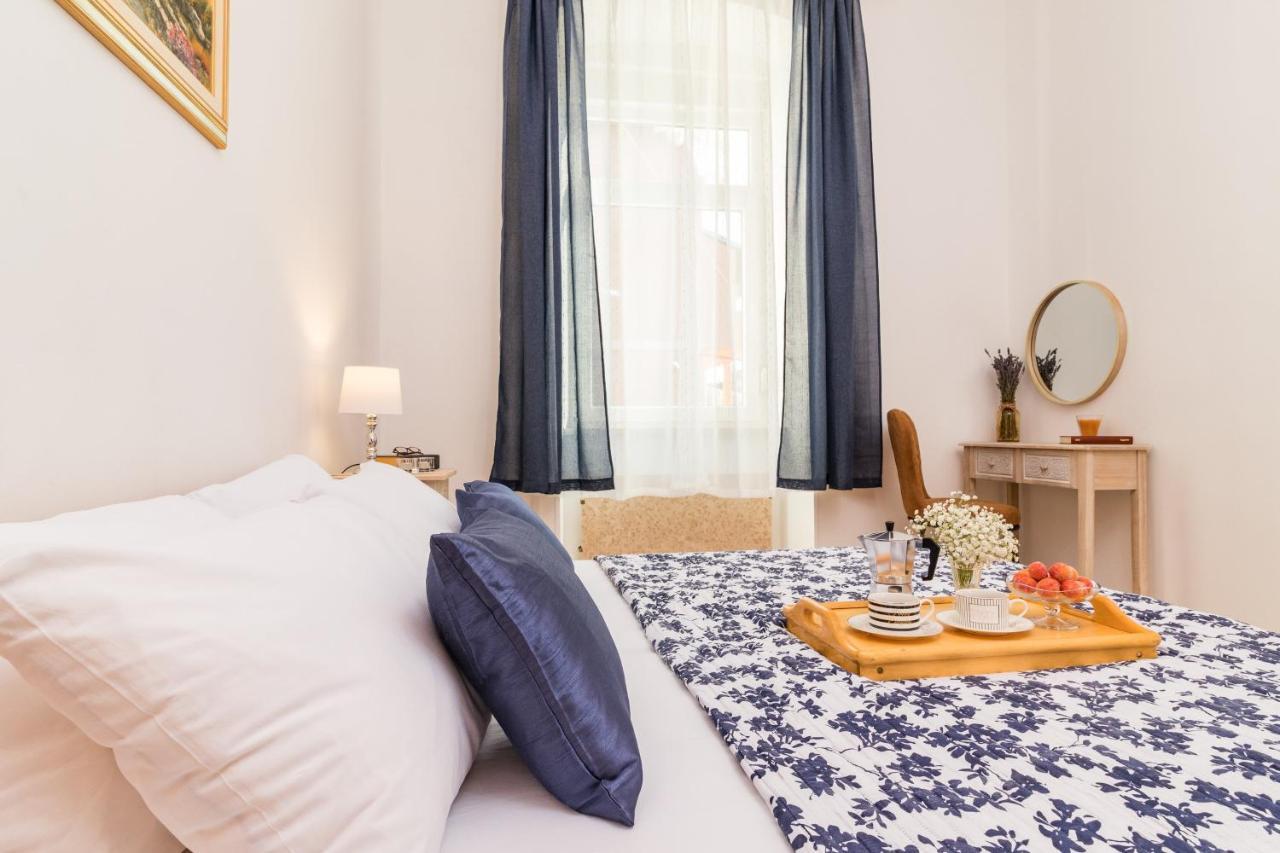 PUY Apartman Lussi מראה חיצוני תמונה